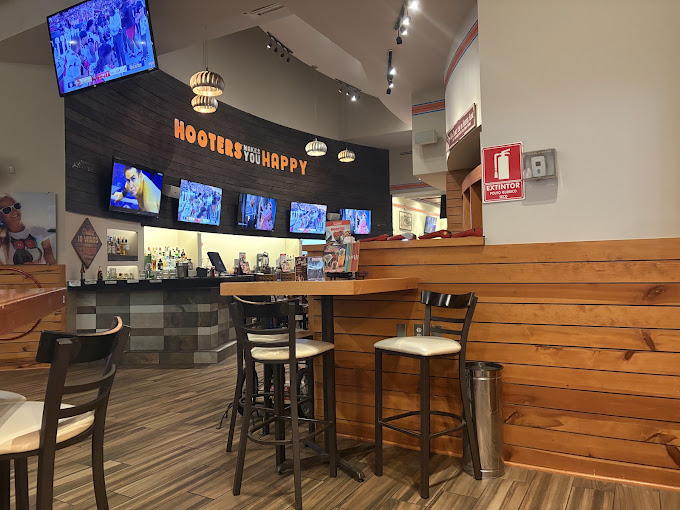 Hooters Puebla
